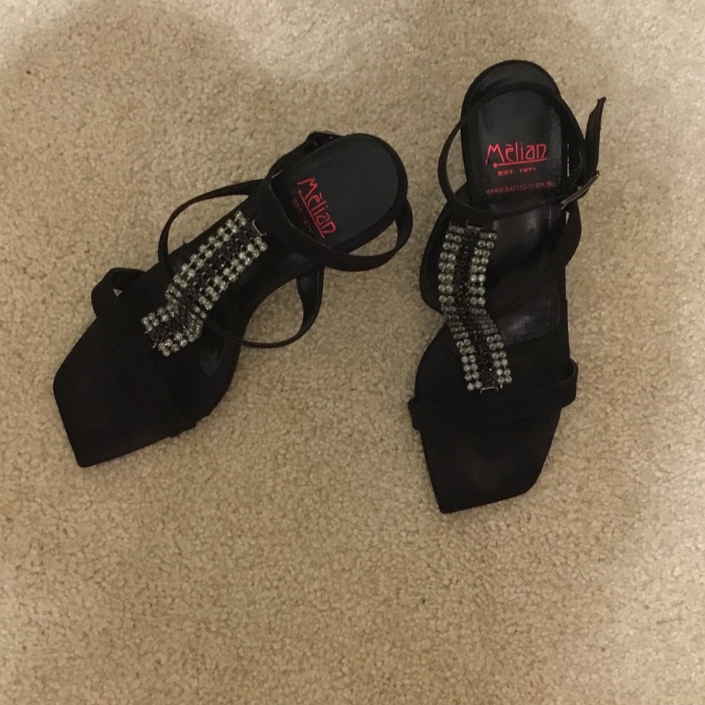 Melina est. 1971 handcrafted in Spain, Black jeweled Heel, Size 7.5